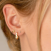 Load image into Gallery viewer, Ayu Semi Hoops.