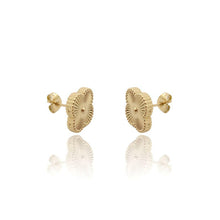 Load image into Gallery viewer, 14k Gold Clover Stud Earrings.