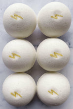 Load image into Gallery viewer, Harry Potter Sorting House Bath Bomb.