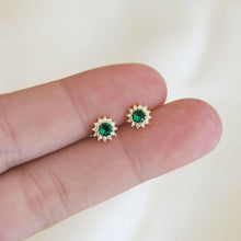 Load image into Gallery viewer, Eleane Studs.