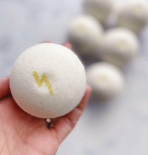Load image into Gallery viewer, Harry Potter Sorting House Bath Bomb.