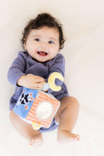 Load image into Gallery viewer, Learning Kit for Babies 0-6 Months Montessori Learning Toys.