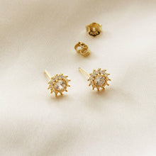 Load image into Gallery viewer, Eleane Studs.