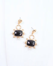 Load image into Gallery viewer, Pearl Drop Earring Black