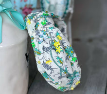 Load image into Gallery viewer, Spring Blues Carova Beaded Top Knot Headband.