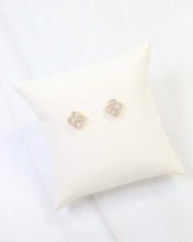 Load image into Gallery viewer, Clovis CZ Clover Stud Earring WR Gold