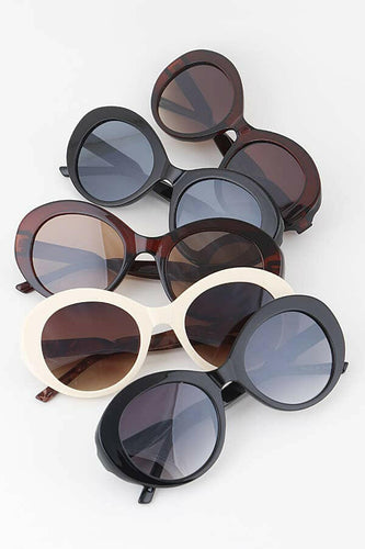 Minimal Round Sunglasses.