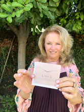 Load image into Gallery viewer, Best Day Ever Necklace + card/env - Mother of Bride.
