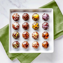 Load image into Gallery viewer, Cocktails at Bissinger&#39;s - 16 PC Truffle Collection.
