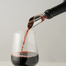 Load image into Gallery viewer, Professional Aerating Pour Spout.
