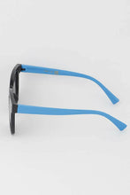 Load image into Gallery viewer, Kids Two-Toned Bolt Polarized Sunglasses.
