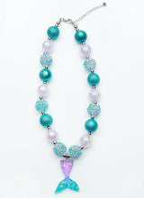 Load image into Gallery viewer, Mermaid Tail Necklace.
