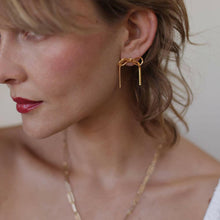 Load image into Gallery viewer, Herringbone Chain Bow Stud Earrings.
