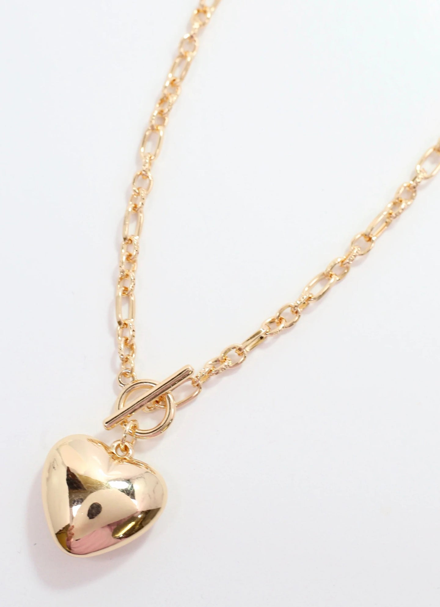 Courtney Heart Necklace Gold