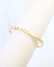Load image into Gallery viewer, Monique Roman Numeral Bracelet WR Gold
