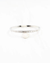 Load image into Gallery viewer, Nyx Bangle Bracelet Silver
