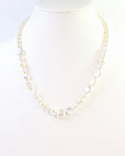 Load image into Gallery viewer, Homer Beaded Necklace Pearl
