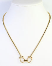 Load image into Gallery viewer, Ludlow Horsebit Necklace Gold
