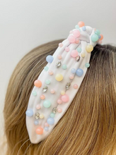 Load image into Gallery viewer, Pastel Bead Top Knot Headband - White.
