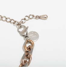 Load image into Gallery viewer, Stormé Bracelet.

