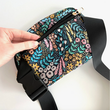 Load image into Gallery viewer, Black Floral Belt Bag.
