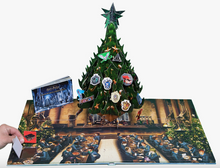 Load image into Gallery viewer, Harry Potter: A Hogwarts Christmas Pop-Up (Advent Calendar).
