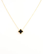 Load image into Gallery viewer, Callington Clover Necklace Gold
