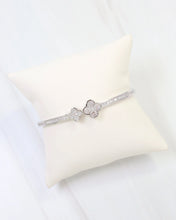 Load image into Gallery viewer, Passaic Clover CZ Hinge Bracelet WR Silver
