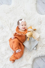 Load image into Gallery viewer, Bear Snuggle Blanket, Organic Cotton Muslin Lovey.
