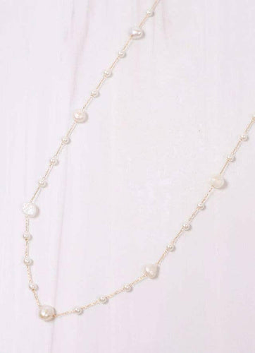 Roonie Pearl Lined Necklace CREAM.