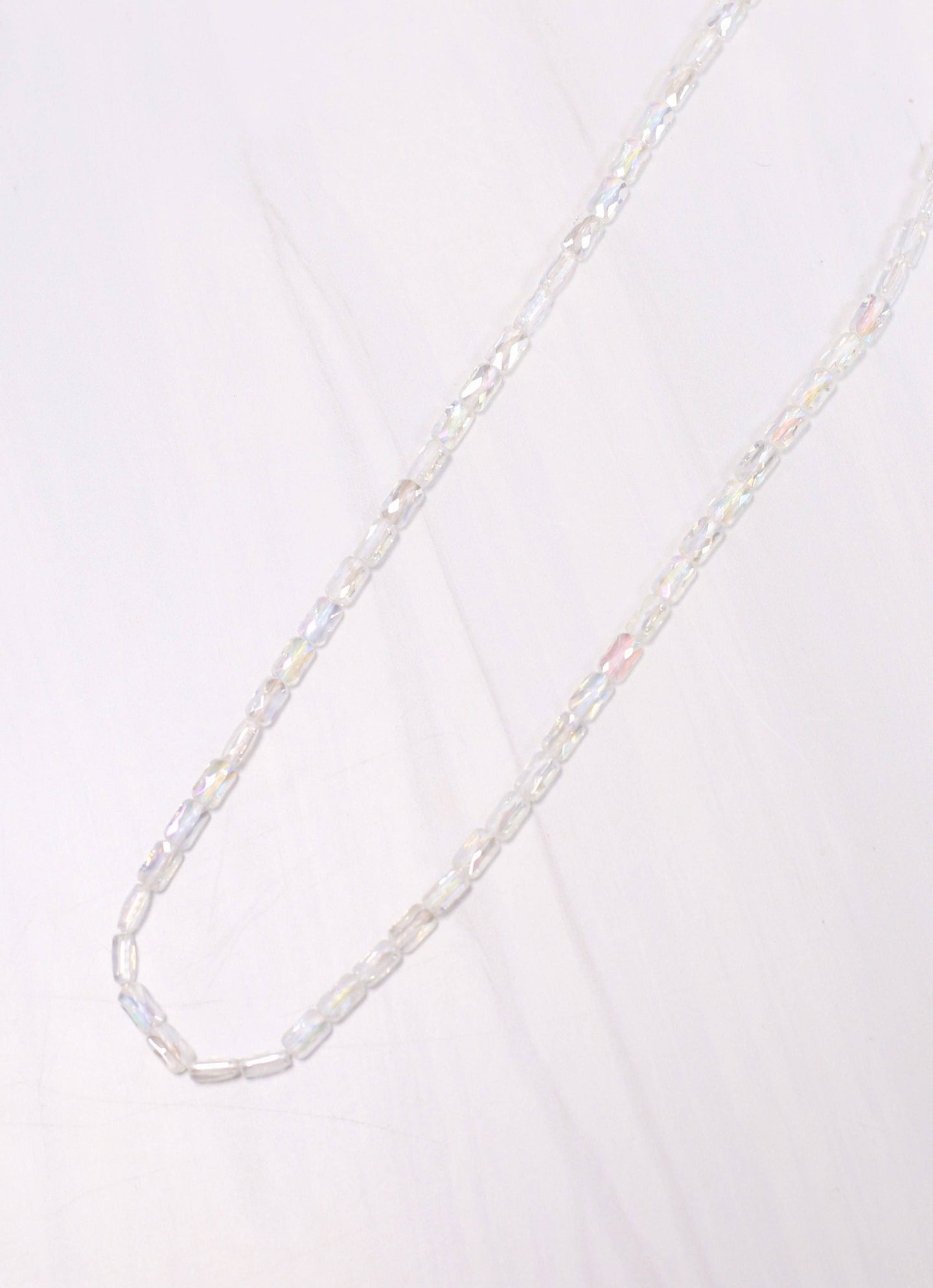 Everette Glass Bead Necklace CLEAR OPAL.