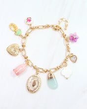 Load image into Gallery viewer, Hampton Grace Charm Bracelet Gold
