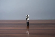 Load image into Gallery viewer, Professional Aerating Pour Spout.
