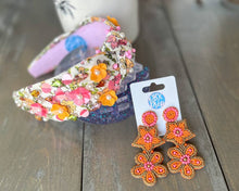 Load image into Gallery viewer, Corolla Pink and Orange Rhinestone and Seed Beaded Top Knot
