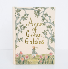 Load image into Gallery viewer, Anne of Green Gables | Collector&#39;s Edition | Hardcover Book.
