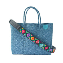 Load image into Gallery viewer, Maui Medium Woven Crossbody Bag.
