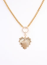 Load image into Gallery viewer, Johnson Heart Necklace GOLD
