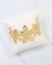 Load image into Gallery viewer, Natchez Flower Cuff Bracelet Gold

