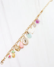 Load image into Gallery viewer, Hampton Grace Charm Bracelet Gold

