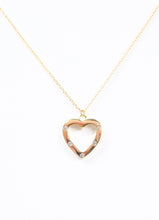 Load image into Gallery viewer, Dalmeny Heart Necklace Gold
