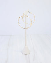 Load image into Gallery viewer, Mount Clemens Pearl Hoop Earring Gold
