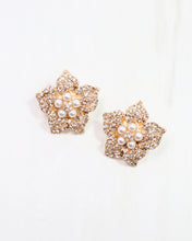 Load image into Gallery viewer, Pave Flower Post with Pearls Gold
