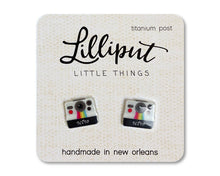 Load image into Gallery viewer, Retro Camera Earrings
