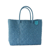 Load image into Gallery viewer, Maui Medium Woven Crossbody Bag.
