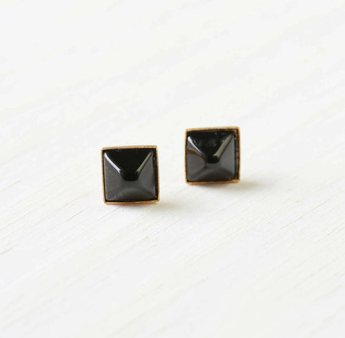 Pyramid Stone Studs -Onyx.