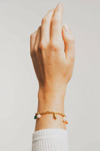 Load image into Gallery viewer, Paperclip Chain Charm Bracelet.
