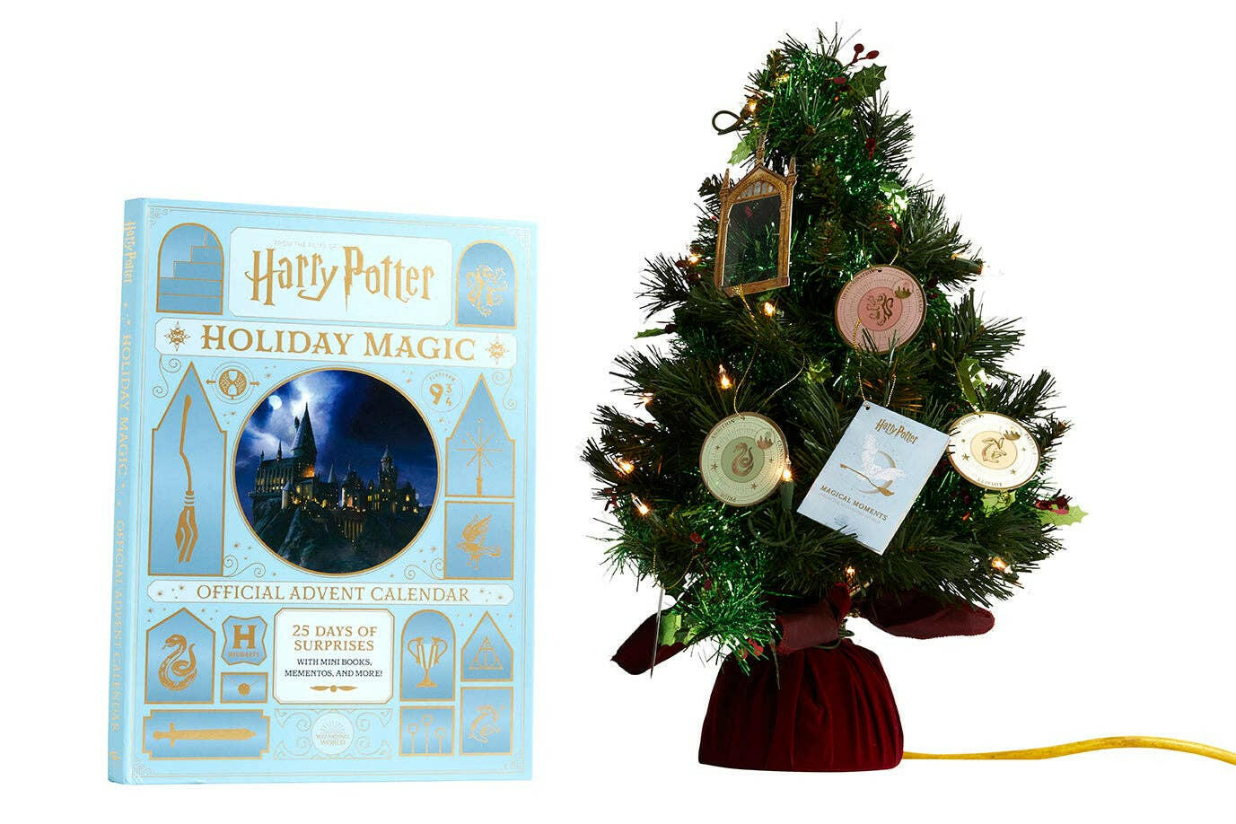 Harry Potter: Holiday Magic: The Official Advent Calendar.