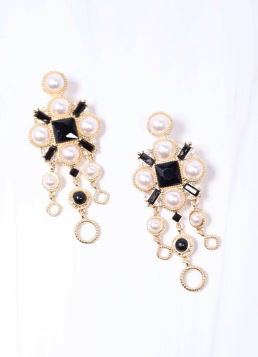 Gough Pearl Drop Earring BLACK.