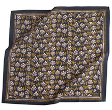 Load image into Gallery viewer, No. 048 Tilly Bandana

