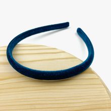 Load image into Gallery viewer, Classic Thin Velvet Headband

